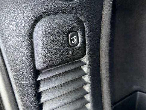 Used 2018 Dodge Durango GT image 16