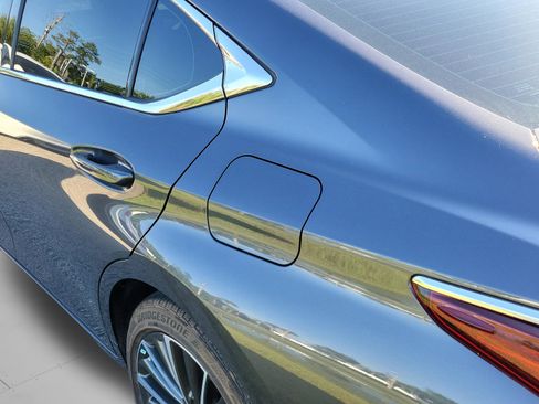 Used 2023 Lexus ES 350 w/ Premium Package FWD image 26