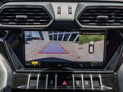 Used 2023 Lamborghini Urus S AWD/4WD image 28