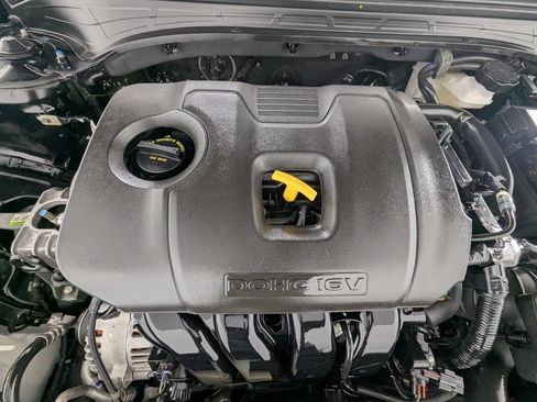 Used 2023 Kia Forte LXS w/ LXS Technology Package FWD image 9
