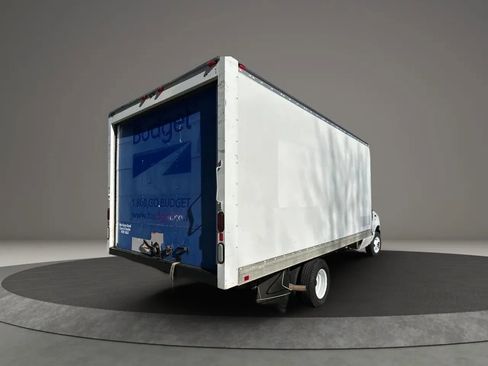 Used 2016 Ford E-350 and Econoline 350 Super Duty image 4