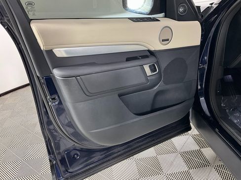 Certified 2020 Land Rover Discovery Landmark image 19