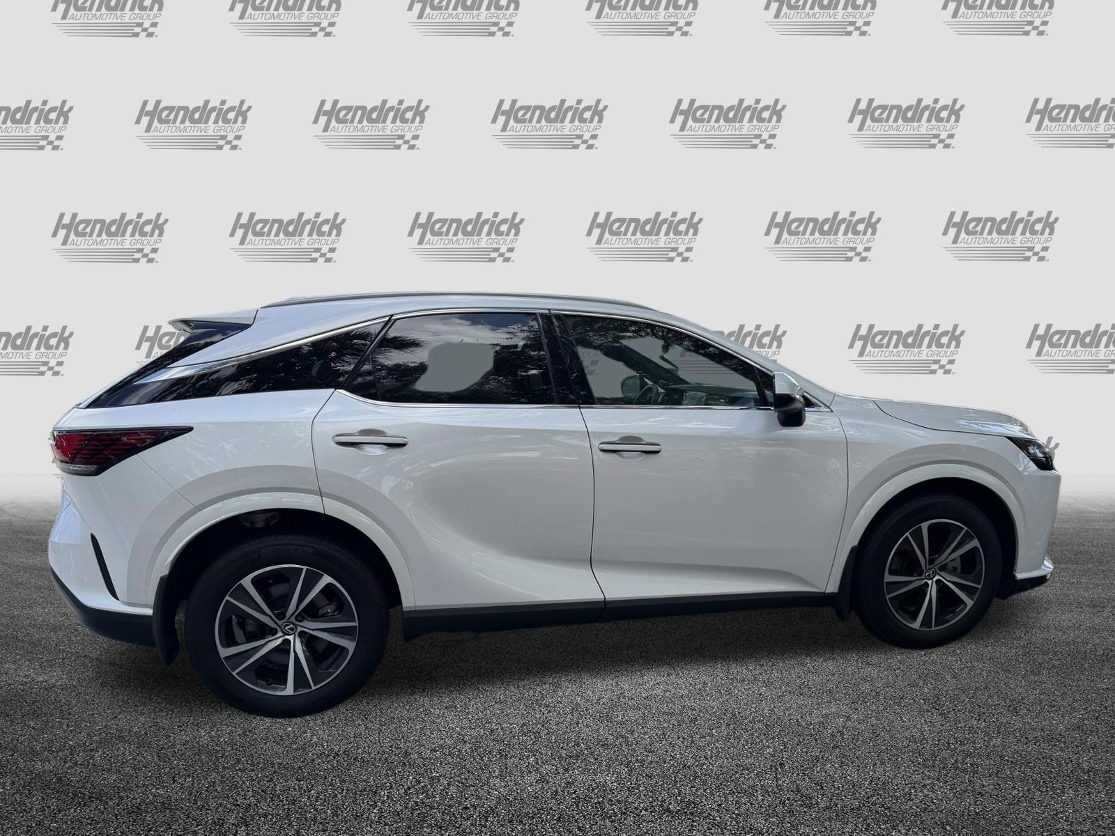 Used 2024 Lexus RX 350 Premium w/ Cold Area Package AWD/4WD image 10