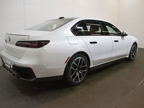 New 2026 BMW 740i xDrive AWD/4WD image 4