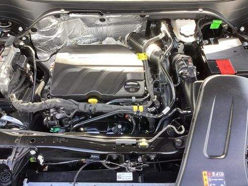 Used 2026 Chevrolet Trax RS FWD image 30