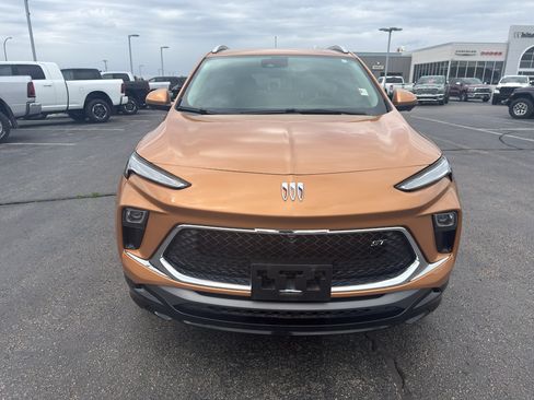 Used 2024 Buick Encore GX Sport Touring w/ Comfort Package AWD/4WD image 2
