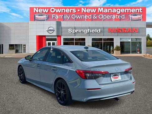 Used 2023 Honda Civic Sport image 4
