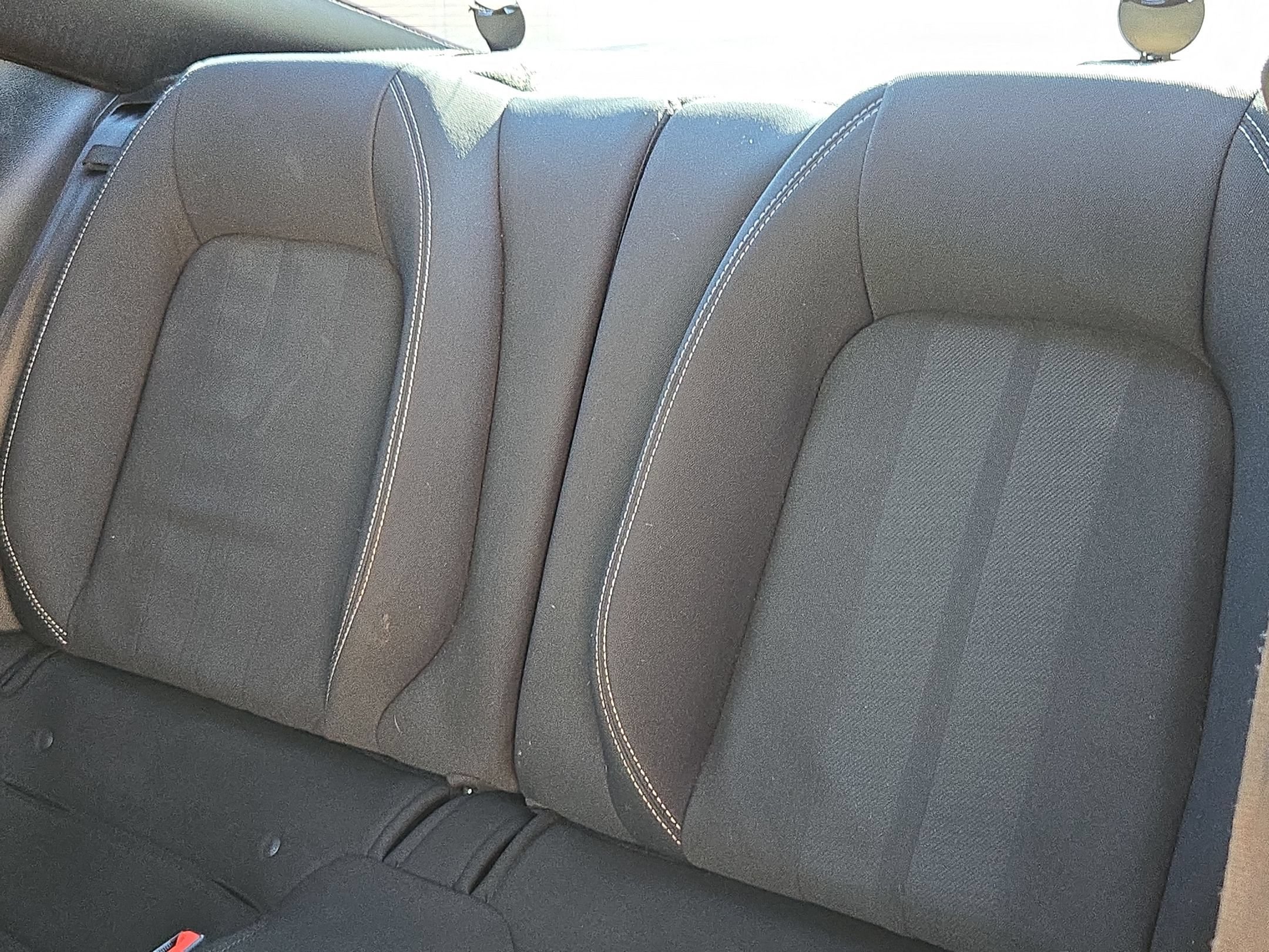 Used 2018 Ford Mustang Coupe RWD image 14