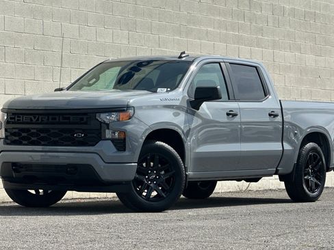Certified 2025 Chevrolet Silverado 1500 Custom image 8