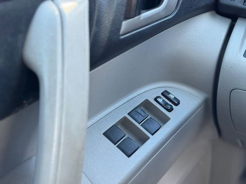 Used 2011 Toyota Highlander 4WD w/ Tech Pkg image 27