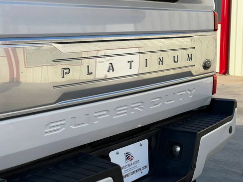 Used 2017 Ford F250 Platinum AWD/4WD image 16
