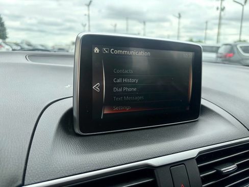 Used 2016 MAZDA MAZDA3 i Touring w/ Popular Equipment Package FWD image 18