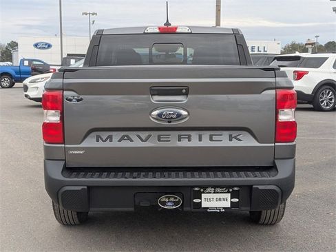 Used 2023 Ford Maverick Lariat image 4
