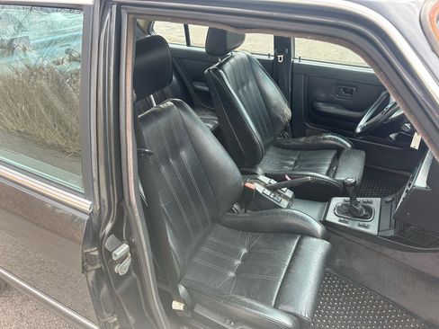 Used 1987 BMW 535i Sedan RWD image 10