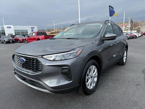 Certified 2023 Ford Escape Active w/ Tech Pack #2 image 4