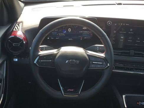 Certified 2025 Chevrolet Equinox RS w/ Safety and Technology Package AWD/4WD image 14