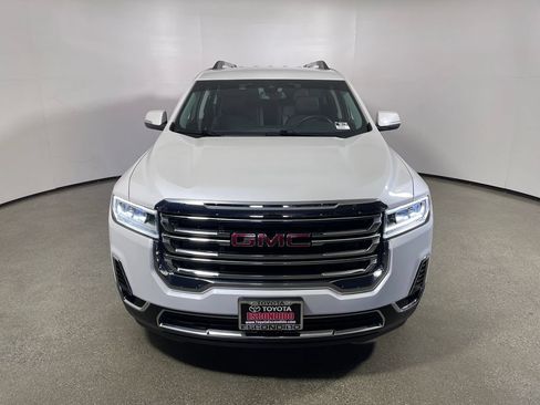 Used 2023 GMC Acadia SLT FWD image 8