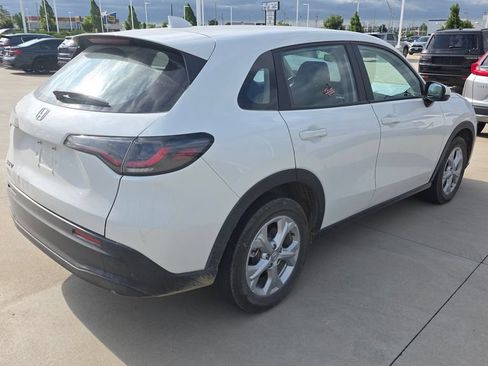 Certified 2024 Honda HR-V LX image 5