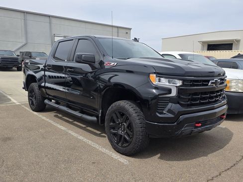 Used 2023 Chevrolet Silverado 1500 LT Trail Boss w/ Protection Package image 3