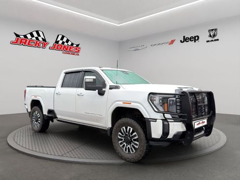 Used 2024 GMC Sierra 2500 Denali Ultimate w/ Max Trailering Package AWD/4WD image 10