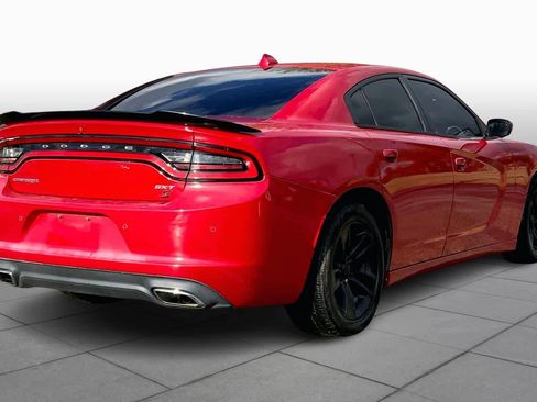 Used 2015 Dodge Charger SXT w/ Driver Confidence Group image 12