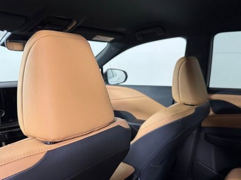 Used 2025 Lexus RX 350 FWD w/ Technology Package image 23