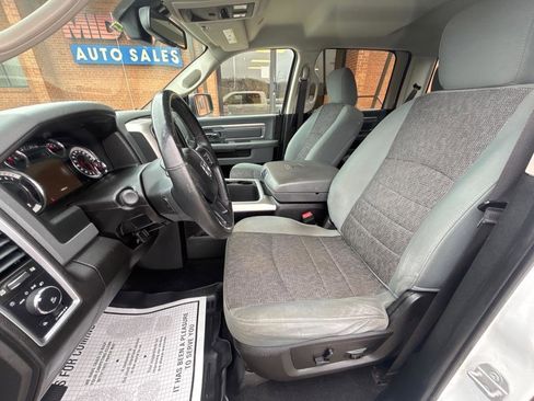 Used 2019 RAM 1500 Big Horn AWD/4WD image 13