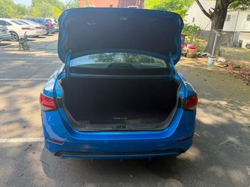 Used 2025 Nissan Sentra SV FWD image 6