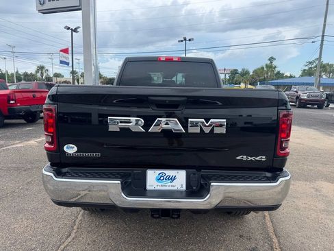 Used 2026 RAM 2500 Big Horn AWD/4WD image 4