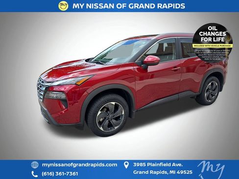 Used 2024 Nissan Rogue SV w/ SV Premium Package AWD/4WD image 4