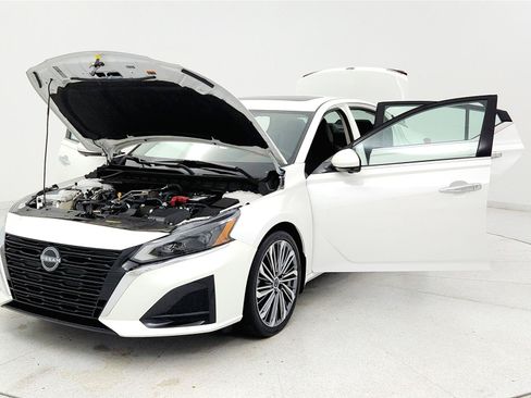 Used 2023 Nissan Altima 2.5 SL FWD image 31