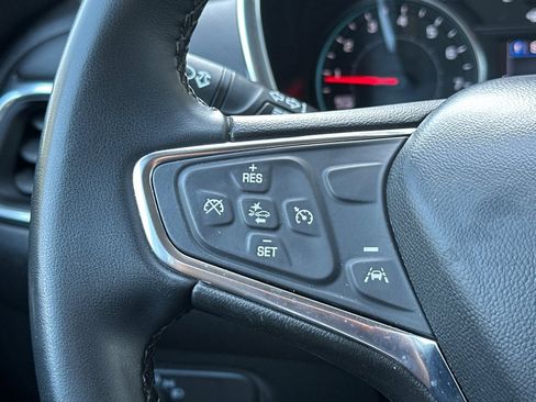 Used 2024 Chevrolet Equinox LT image 36