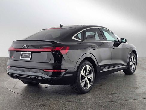 Used 2024 Audi Q8 e-tron Premium Plus w/ Premium Plus Package AWD/4WD image 3