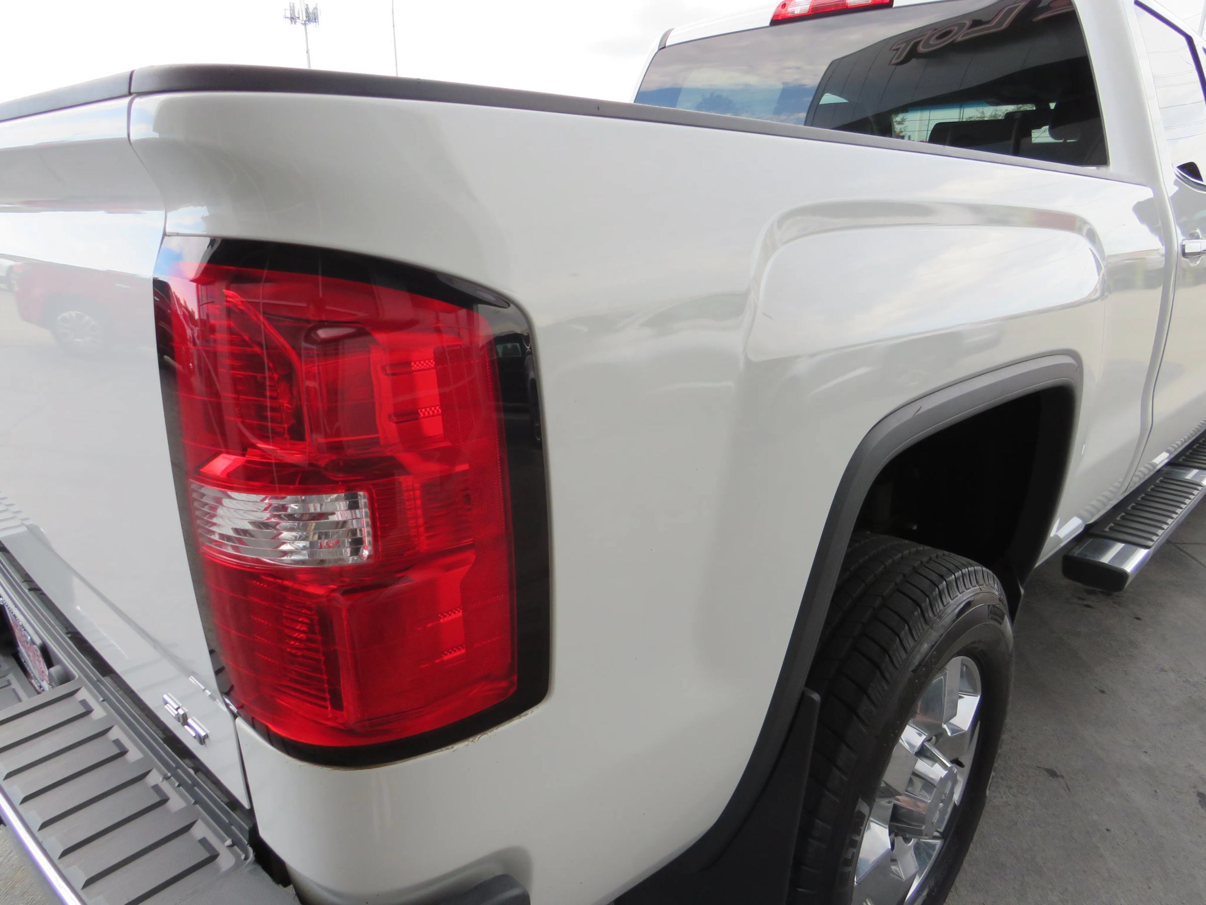 Used 2015 GMC Sierra 3500 SLT AWD/4WD image 29