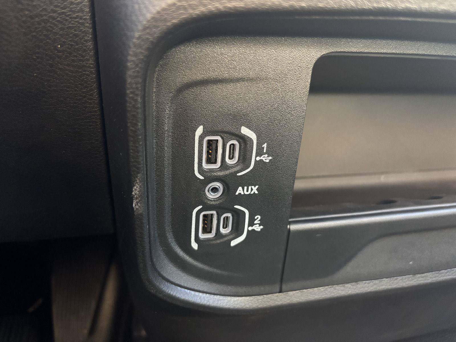 Used 2025 RAM 2500 Big Horn AWD/4WD image 19