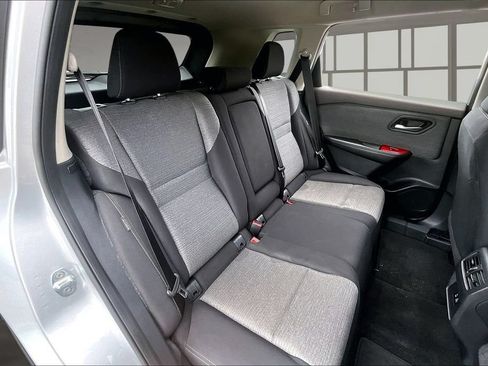 Used 2023 Nissan Rogue SV FWD image 24