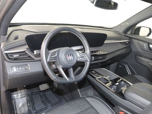Used 2025 Buick Enclave Sport Touring FWD image 27