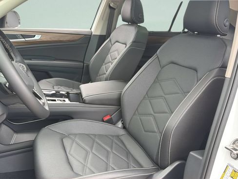 New 2026 Volkswagen Atlas SE FWD image 28
