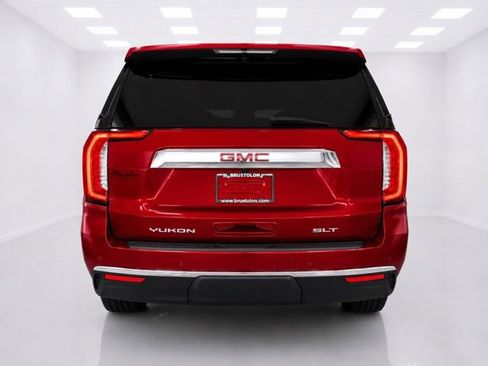 Used 2023 GMC Yukon XL SLT w/ SLT Premium Package AWD/4WD image 12