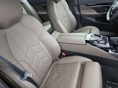 Certified 2024 BMW 530i w/ Premium Package RWD image 26