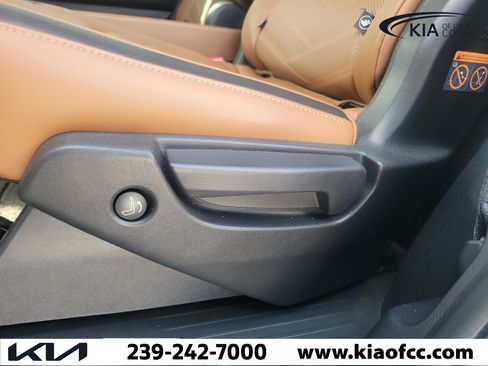 Used 2024 Nissan Pathfinder Platinum FWD image 13