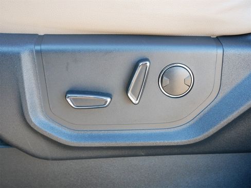 Certified 2024 Ford Expedition Limited image 13