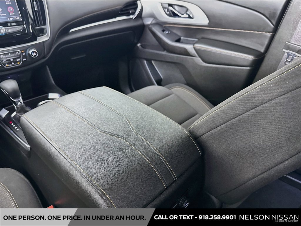 Used 2021 Chevrolet Traverse LS w/ LPO, Blackout Package FWD image 21