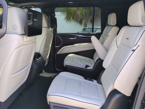 Used 2021 Cadillac Escalade ESV Sport w/ Driver Assist Tech Package image 14