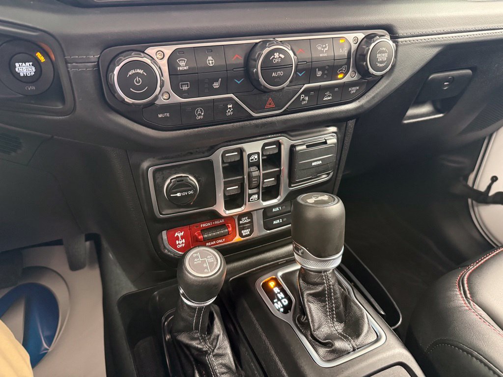 Used 2026 Jeep Wrangler Unlimited Rubicon AWD/4WD image 16