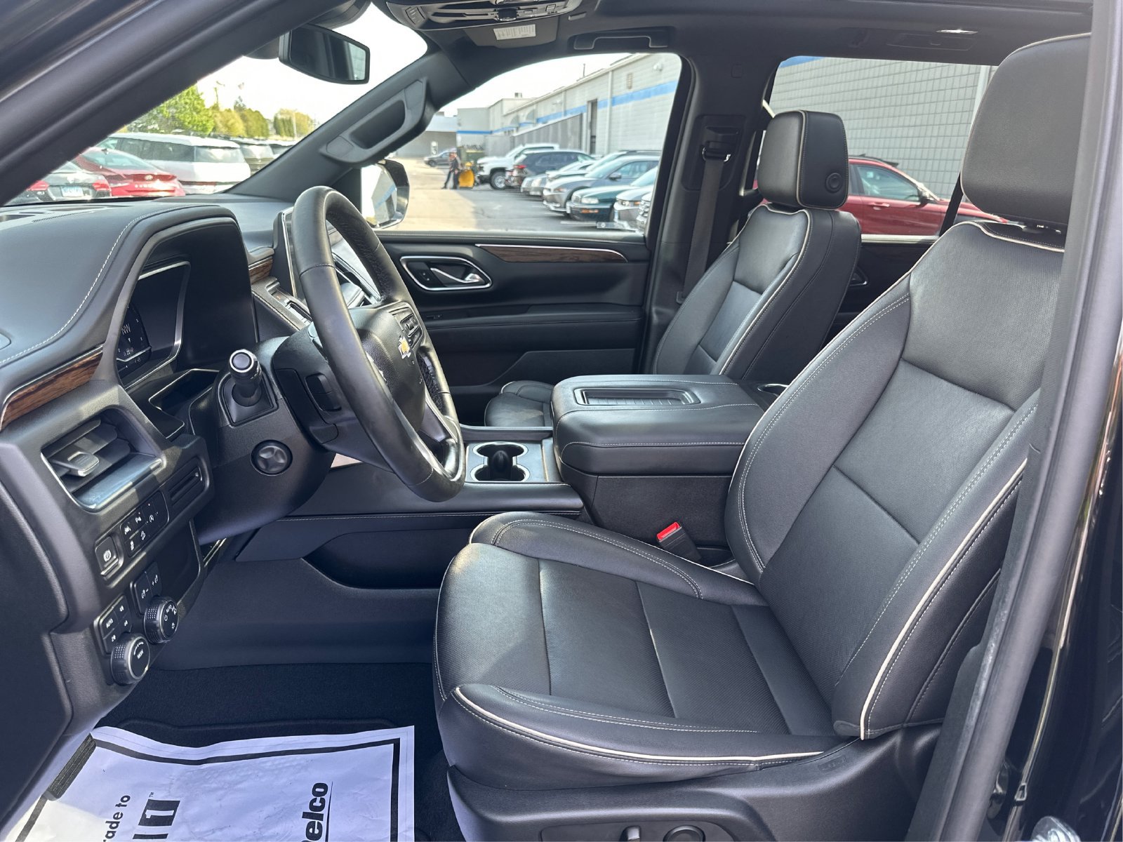 Used 2023 Chevrolet Tahoe Premier AWD/4WD image 9