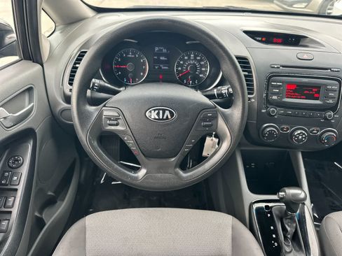 Used 2017 Kia Forte LX FWD image 15