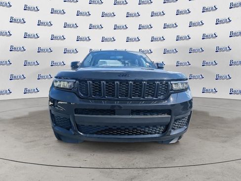 Used 2023 Jeep Grand Cherokee L Laredo AWD/4WD image 8