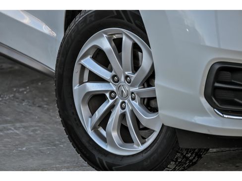 Used 2017 Acura RDX AWD w/ Technology Package image 3