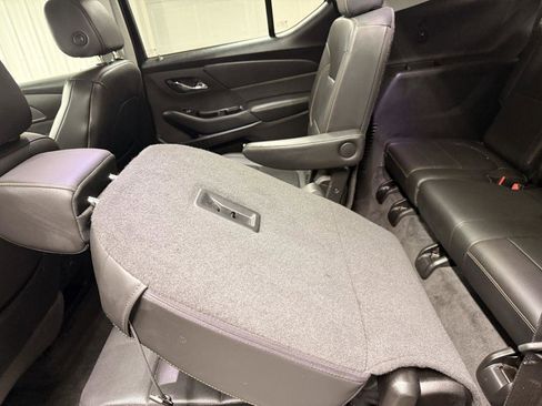 Used 2019 Chevrolet Traverse Premier w/ Redline Edition AWD/4WD image 36